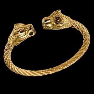 UNISEX LEOPARD HEADED TWISTED GOLD PLATED BANGLE